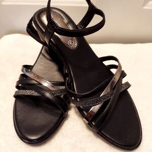 Black Women's Strappy Low Heel Sandals